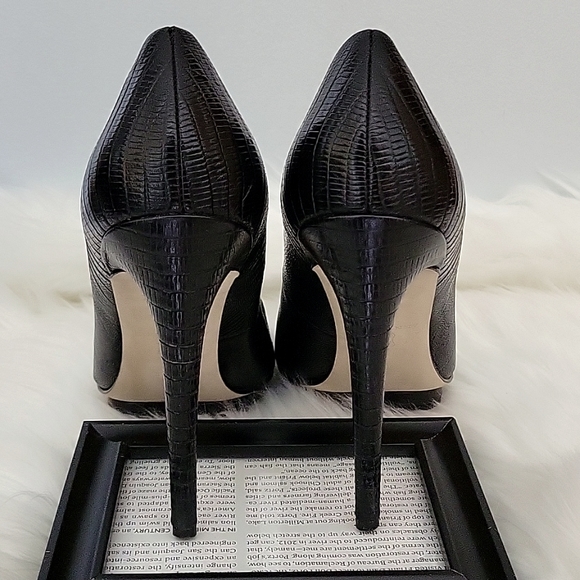 Beautiful Ann Taylor Black Crocodile Print Stilleto Heels - Picture 4 of 9